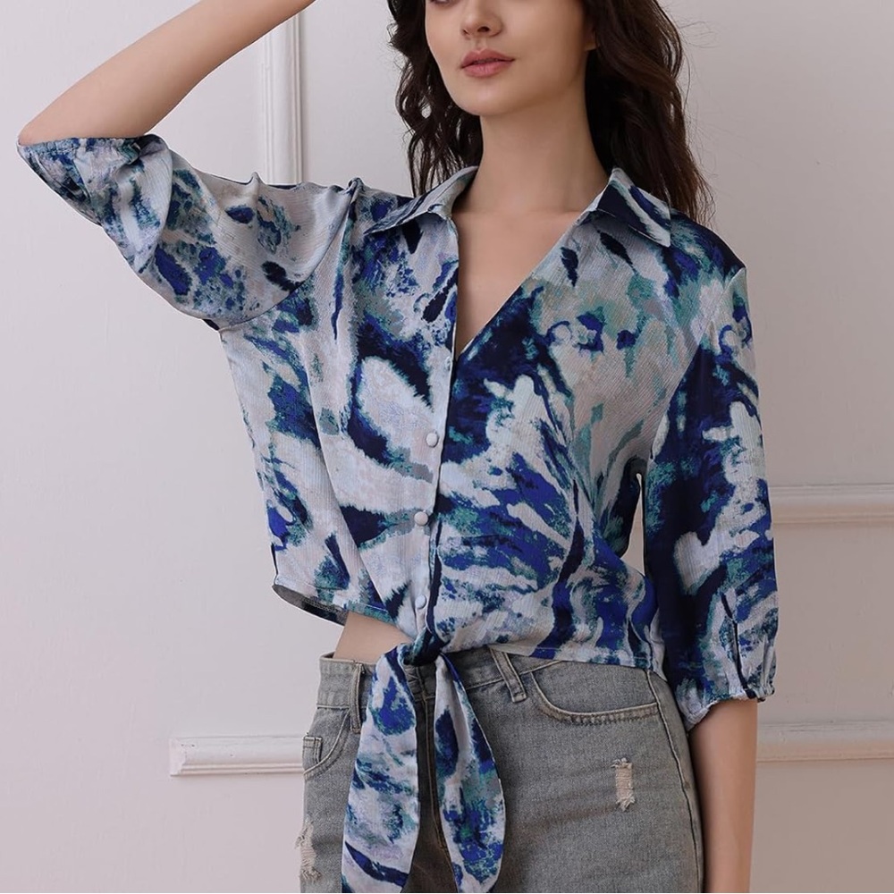 NWT Women's Tie Dye Knot Front Short Sleeve Blouse - Trendy 3/4 Sleeve, Medium